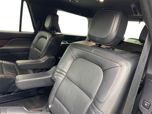 Used 2023 Lincoln Navigator Reserve image 32