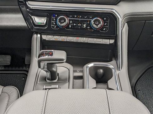 New 2025 GMC Sierra 1500 Denali image 19