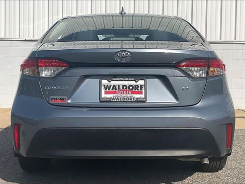 Used 2025 Toyota Corolla LE image 5