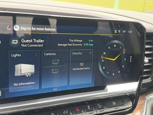 Used 2025 Chevrolet Silverado 1500 RST AWD/4WD image 16