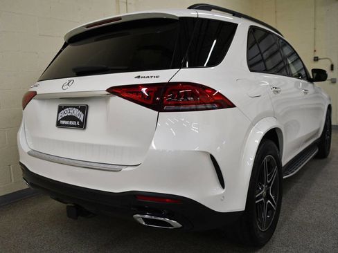 Used 2022 Mercedes-Benz GLE 450 4MATIC w/ Revised AMG Line Exterior image 8