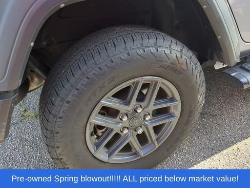 Used 2024 Jeep Wrangler Unlimited Sport AWD/4WD image 13