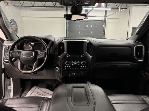 Used 2022 GMC Sierra 2500 Denali w/ Denali Ultimate Package AWD/4WD image 29
