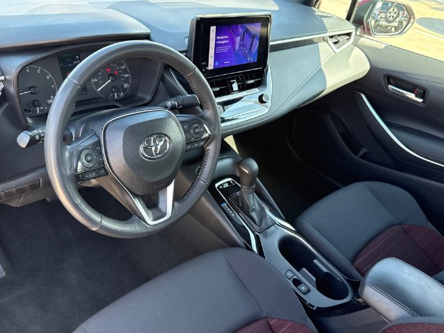 Used 2024 Toyota Corolla SE FWD image 12