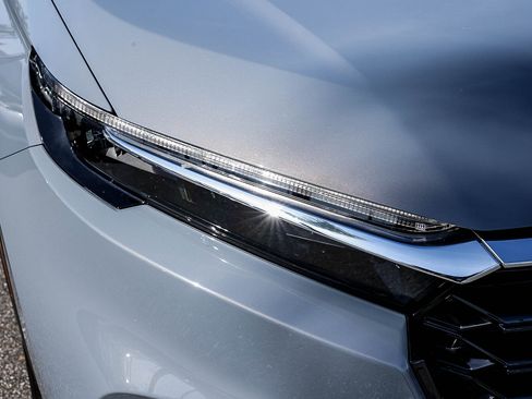 Used 2025 Honda CR-V EX image 27