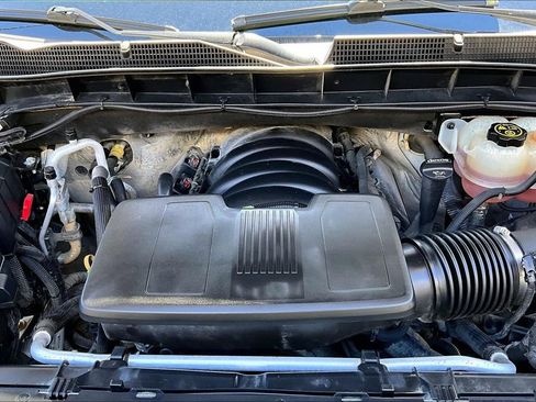 Used 2019 GMC Sierra 1500 AT4 w/ AT4 Premium Package image 10