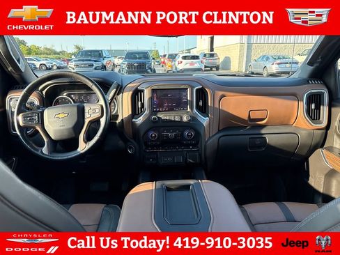 Used 2021 Chevrolet Silverado 1500 High Country w/ Technology Package AWD/4WD image 13