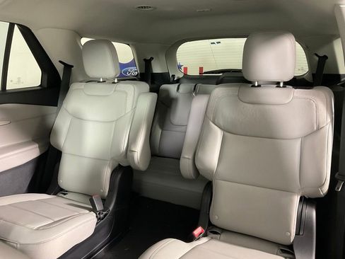 New 2026 Ford Explorer Active w/ Active Comfort Package RWD image 16
