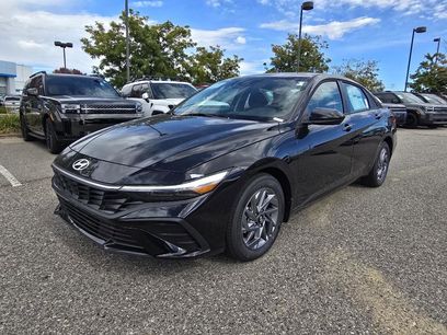 New 2025 Hyundai Elantra Blue