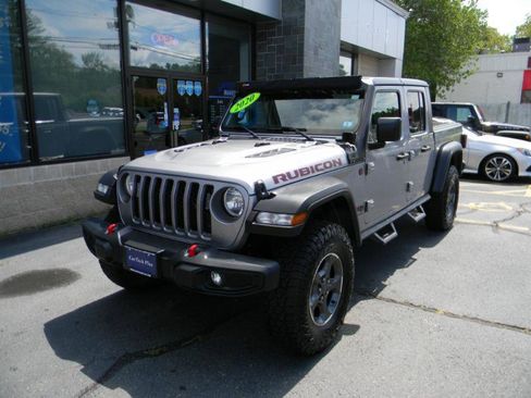 Used 2020 Jeep Gladiator Rubicon AWD/4WD image 4