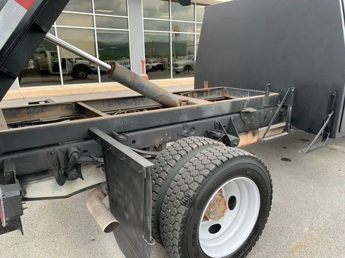 Used 2012 Ford F450 XL w/ PWR Equipment Group image 25