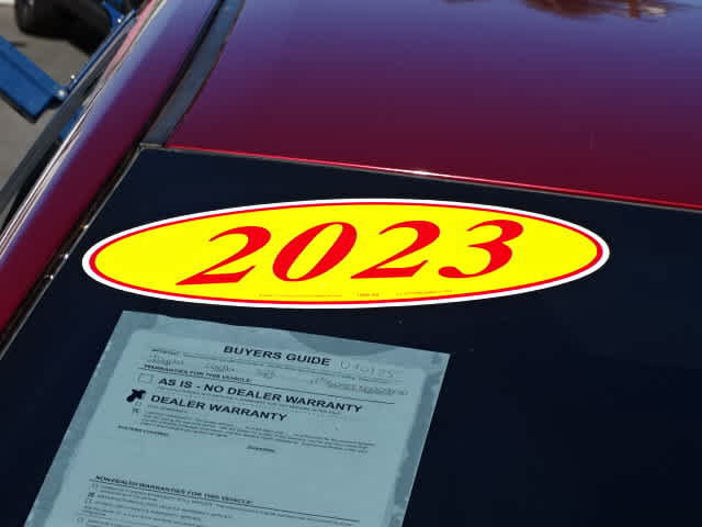 Used 2023 Toyota Corolla SE w/ Carpet Mat Package (TMS) FWD image 6