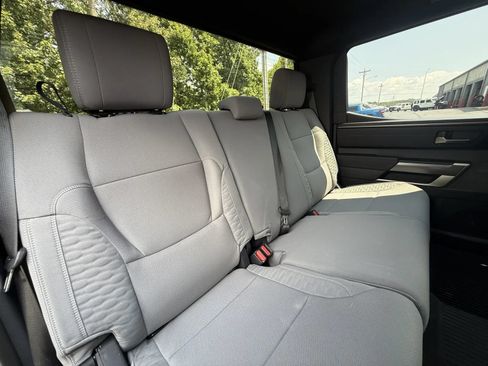 Used 2025 Toyota Tundra SR5 w/ SR5 Convenience Package AWD/4WD image 10