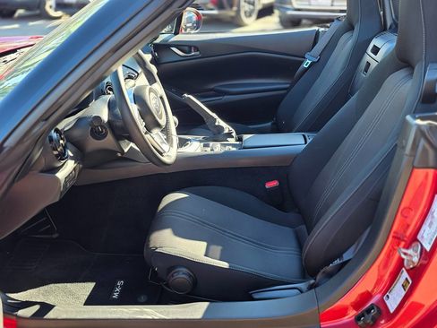 Used 2025 MAZDA MX-5 Miata Sport image 20