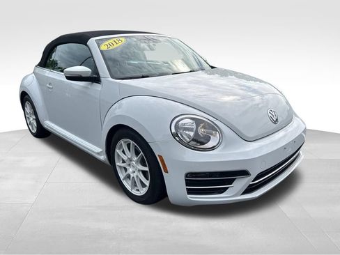 Used 2018 Volkswagen Beetle 2.0T S FWD image 7