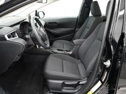 Used 2024 Toyota Corolla LE FWD image 12