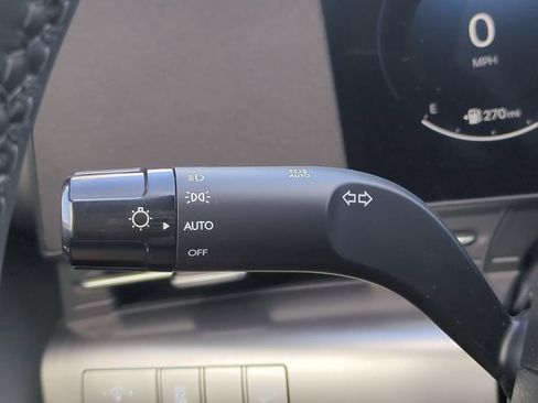 New 2026 Hyundai Kona Limited FWD image 32