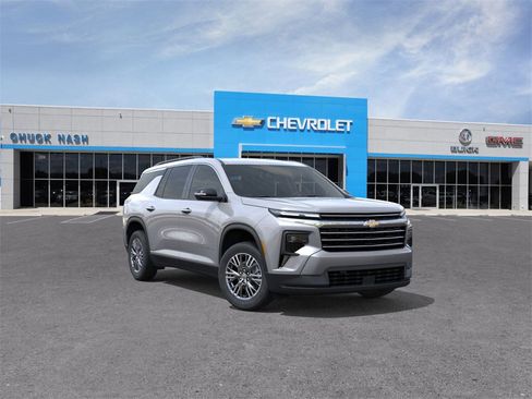 New 2026 Chevrolet Traverse LT w/ Driver Confidence Package image 1