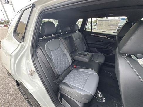 New 2026 Volkswagen Tiguan SEL R-Line AWD/4WD image 17