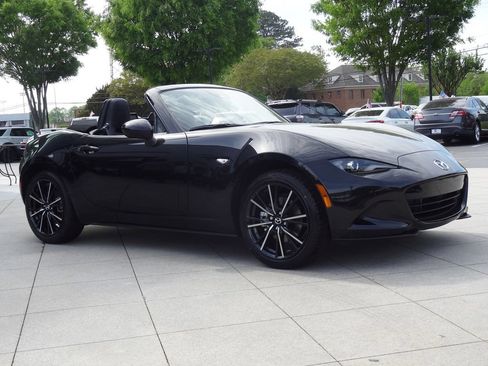 New 2026 MAZDA MX-5 Miata Grand Touring w/ Weather Package RWD image 2