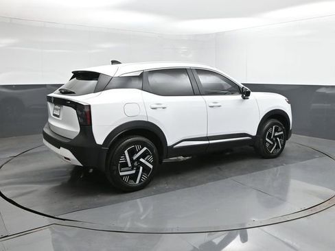 New 2026 Nissan Kicks SV image 11