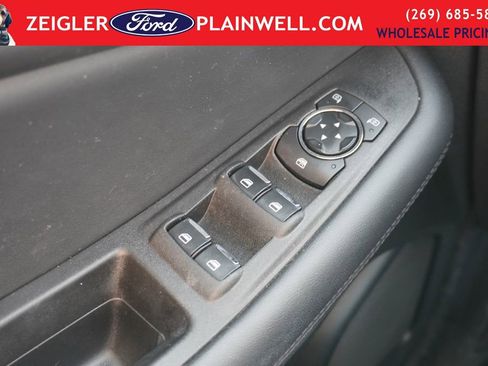 Used 2024 Ford Edge SEL w/ Convenience Package image 29