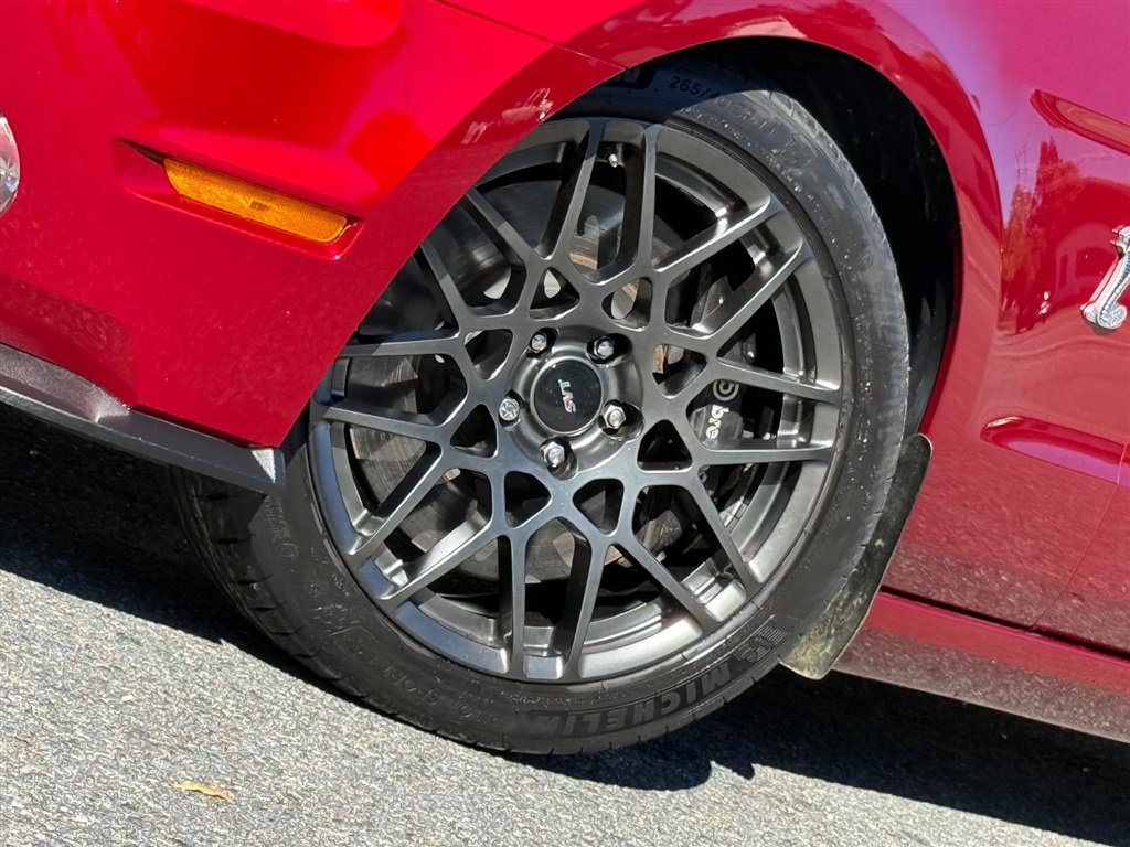 Used 2014 Ford Mustang Shelby GT500 w/ Equipment Group 821A RWD image 5