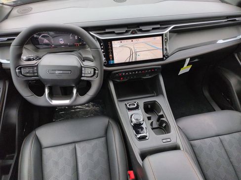 New 2026 Jeep Cherokee Overland image 21