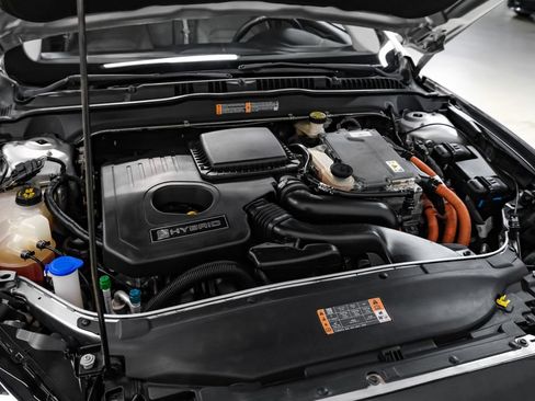 Used 2017 Ford Fusion SE FWD image 48