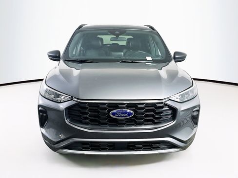 Used 2024 Ford Escape ST-Line image 2