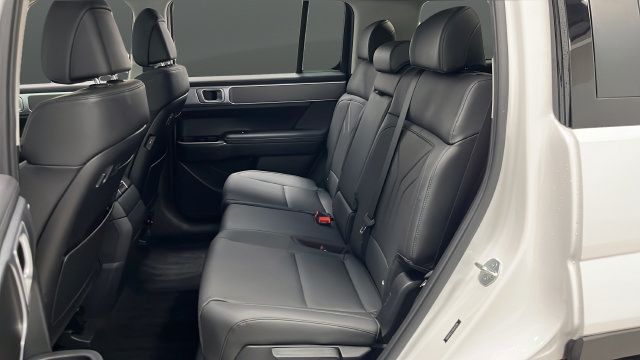 Used 2025 Hyundai Santa Fe XRT AWD/4WD image 23