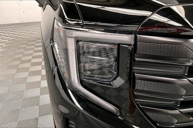 Used 2024 GMC Sierra 1500 Pro w/ Graphite Edition AWD/4WD image 32