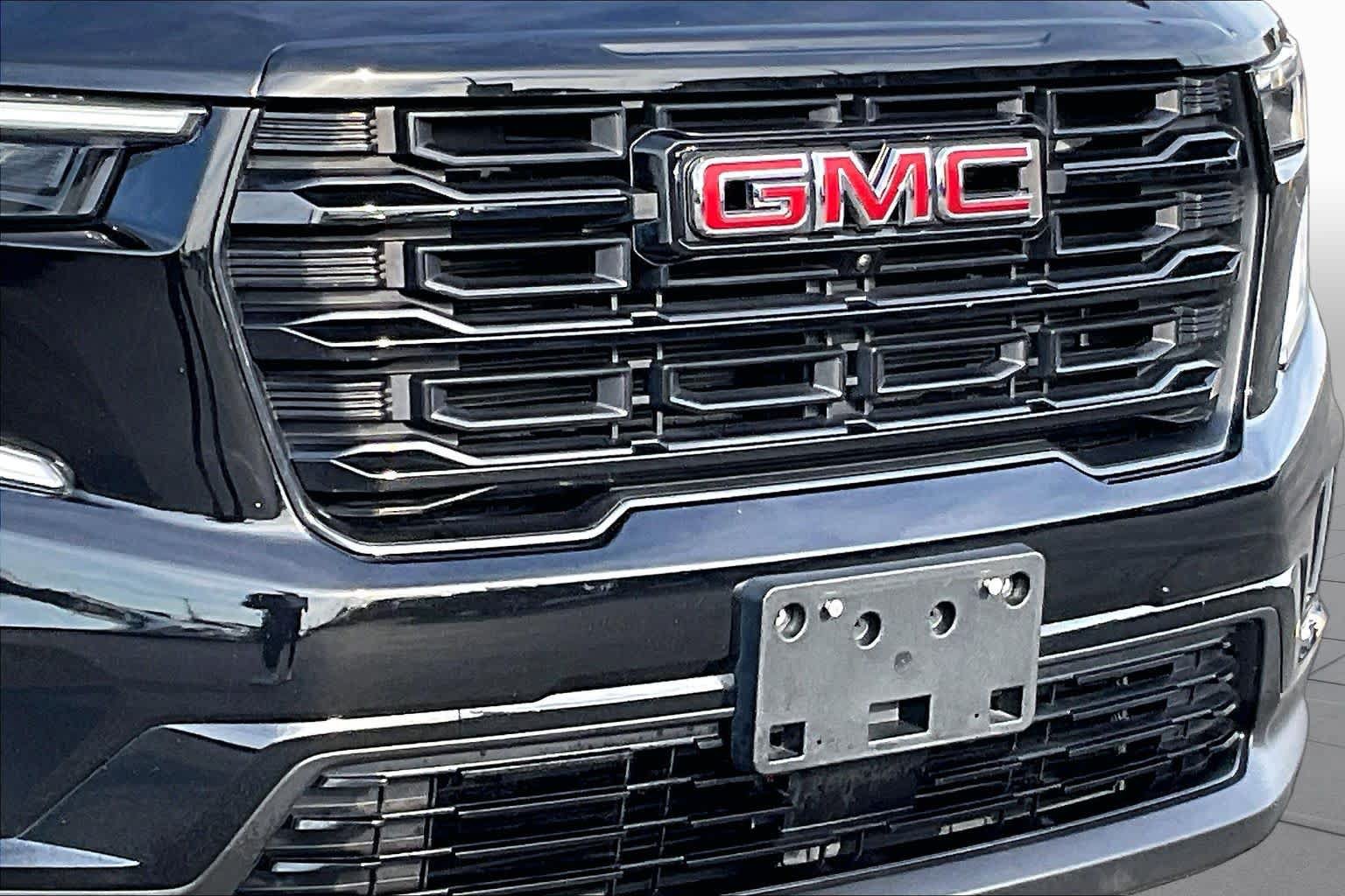 Used 2024 GMC Acadia Elevation w/ Black Edition FWD image 26
