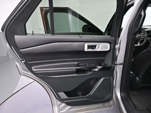 Used 2023 Ford Explorer ST w/ Equipment Group 401A image 24