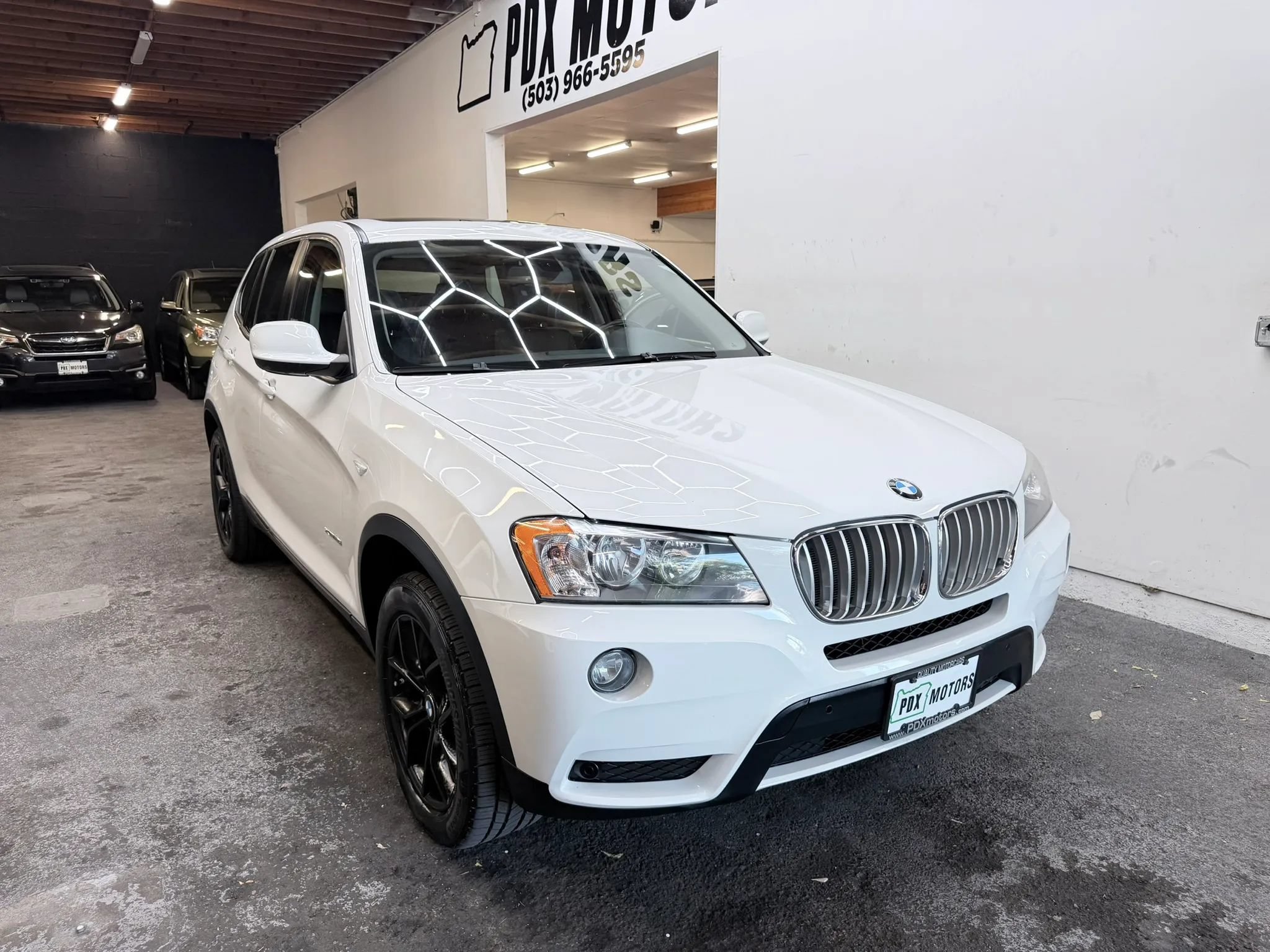 Used 2013 BMW X3 xDrive28i AWD/4WD image 2
