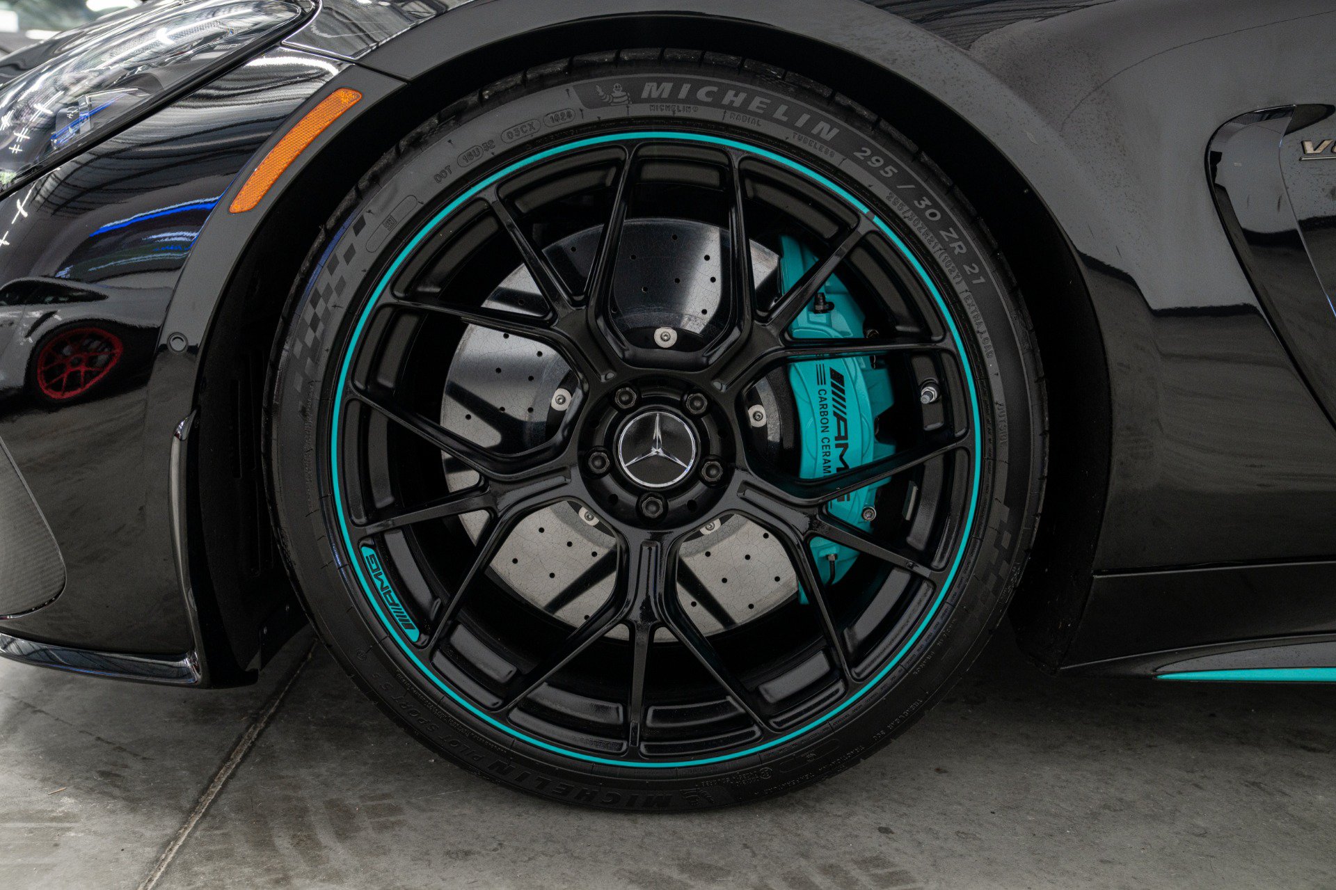 Used 2025 Mercedes-Benz AMG GT 63 image 9