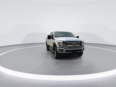 Used 2011 Ford F250 Lariat w/ Lariat Interior Pkg image 3