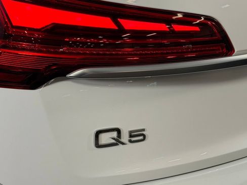 Used 2023 Audi Q5 2.0T Premium w/ Convenience Package AWD/4WD image 15