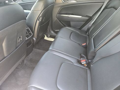 Used 2024 Kia Sportage EX AWD/4WD image 29