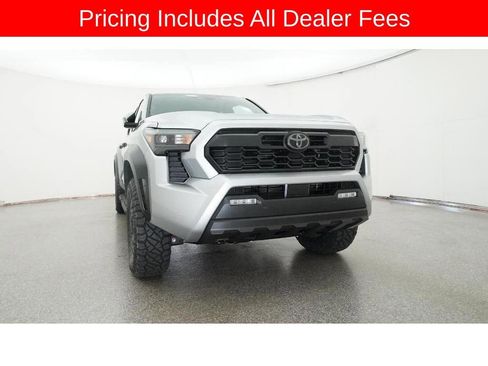 New 2025 Toyota Tacoma TRD Off-Road AWD/4WD image 49