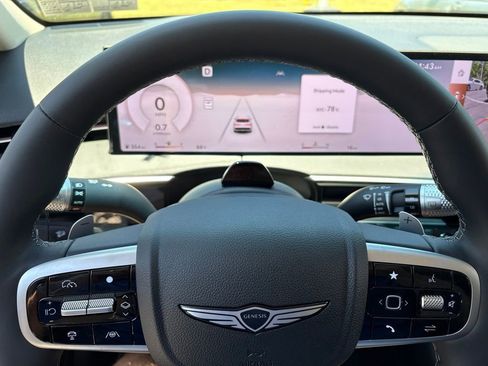 New 2026 Genesis GV70 2.5T AWD/4WD image 24