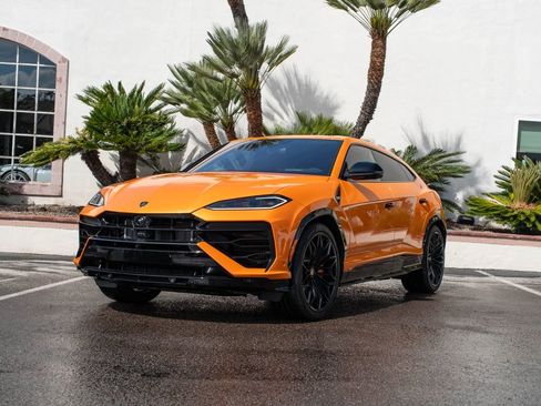 New 2026 Lamborghini Urus SE image 40