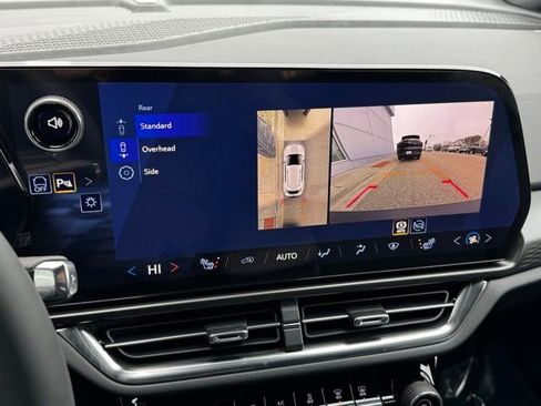 New 2026 Chevrolet Equinox EV LT image 4