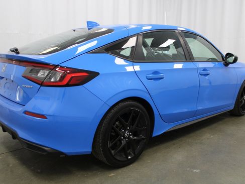Used 2022 Honda Civic Sport image 5