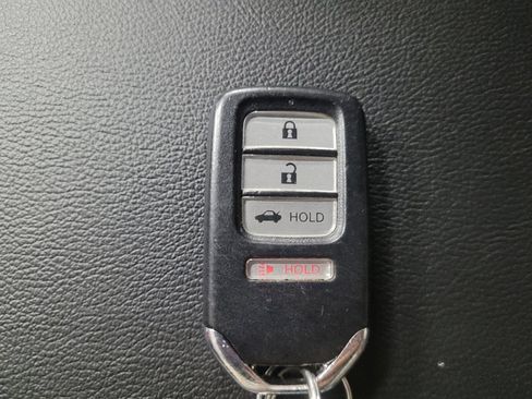 Used 2019 Honda Accord Sport image 32