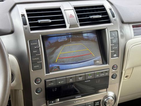 Used 2019 Lexus GX 460 Luxury AWD/4WD image 19