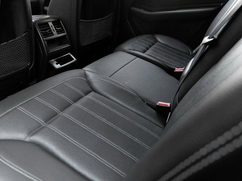 Used 2016 Mercedes-Benz GLE 300d 4MATIC image 19