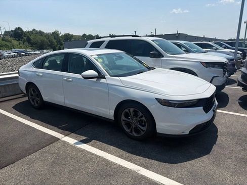 Used 2024 Honda Accord EX image 1