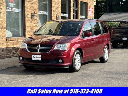 Used 2020 Dodge Grand Caravan SXT FWD image 1