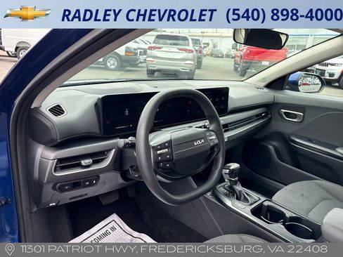 Used 2025 Kia K4 FWD image 4